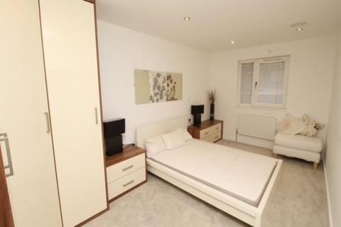 1 bedroom apartment to rent - The Sawmill, Dock Street, HU1