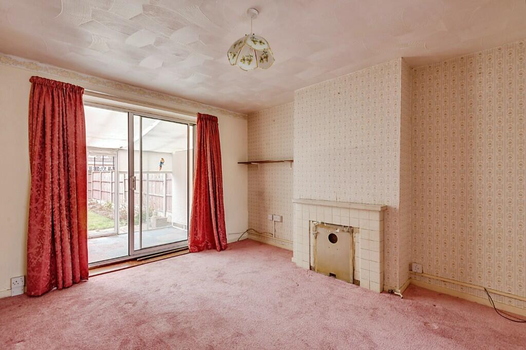 Ray Lea Close, Maidenhead 3 bed semidetached house £500,000