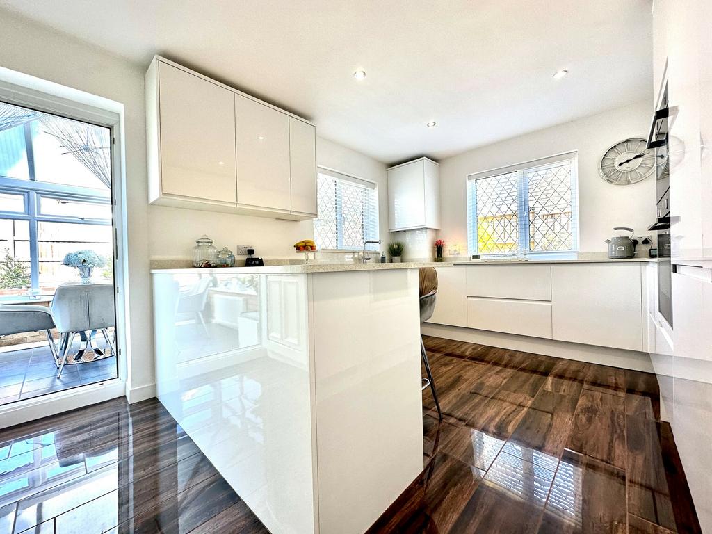 Kitchen main