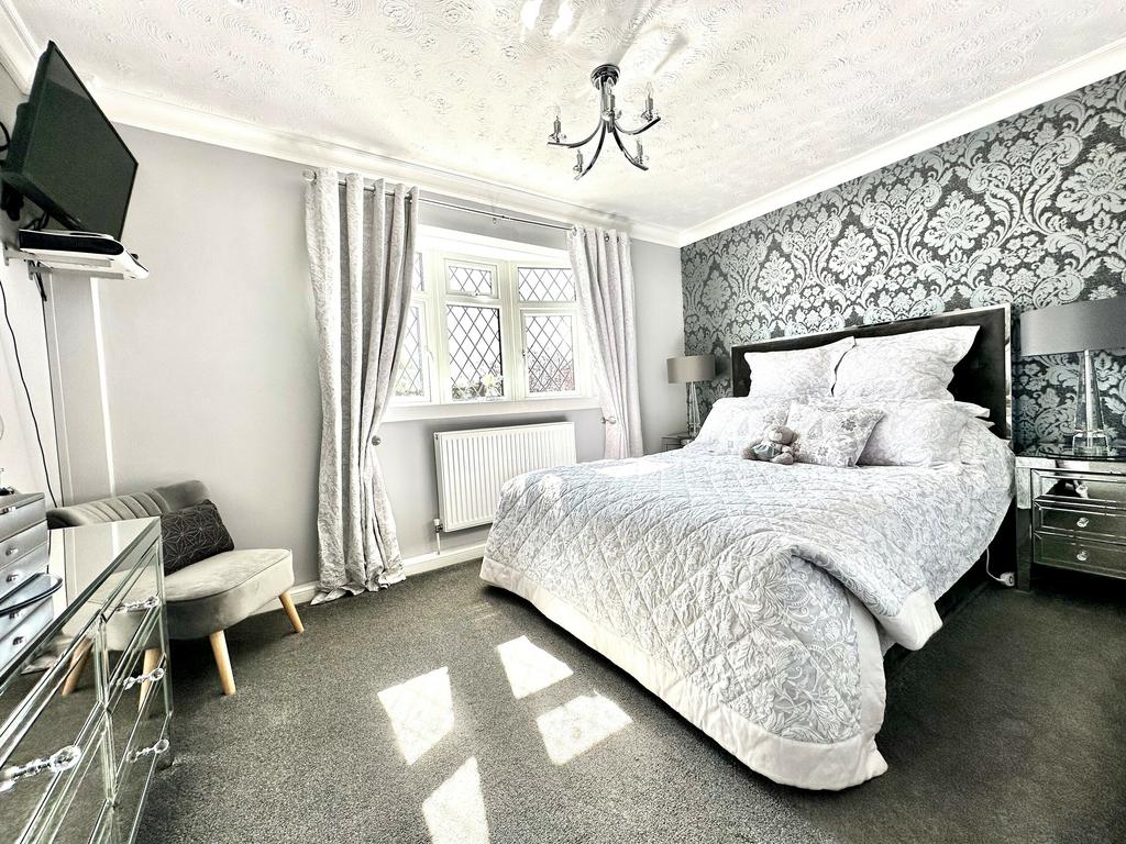 Bed Main