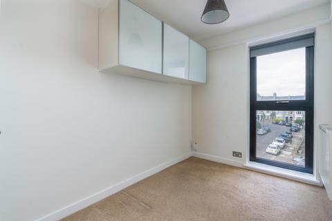 2 bedroom apartment to rent, Kelvin Road, Highbury, London, N5