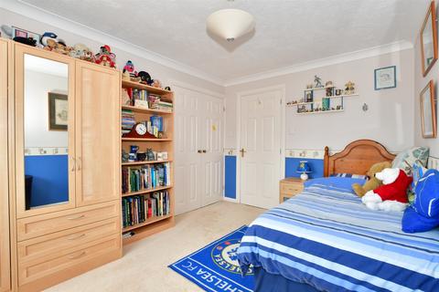 25 Apple Tree Walk, Climping, Littlehampton, BN17 5QN