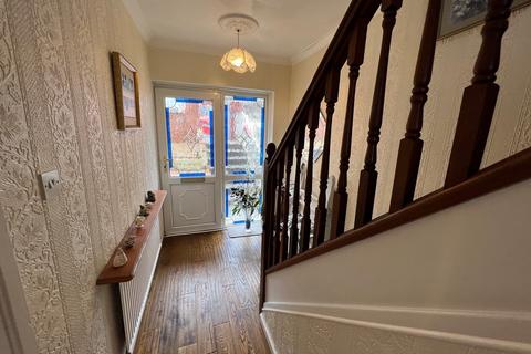 17 Hillcrest Drive, Porth, CF39 9HU