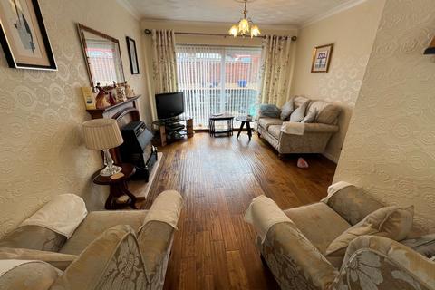 17 Hillcrest Drive, Porth, CF39 9HU