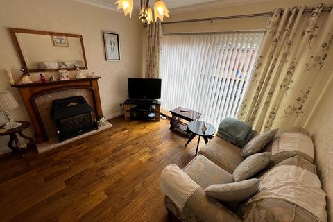 17 Hillcrest Drive, Porth, CF39 9HU