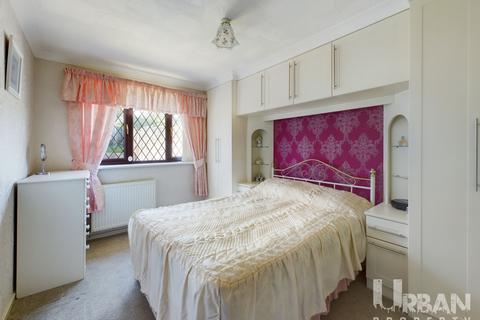 2 bedroom bungalow for sale - Dunscombe Park, Hull, Yorkshire, HU8