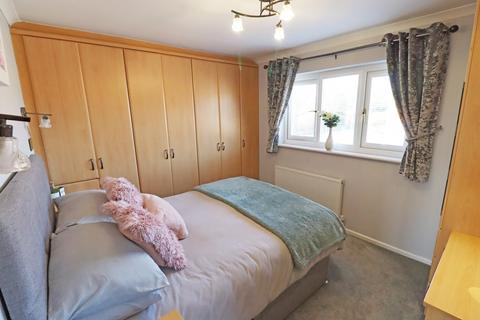 2 Alton Grove, Cannock, WS11 1NW