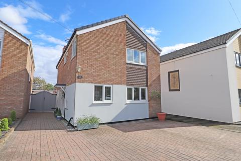 2 Alton Grove, Cannock, WS11 1NW