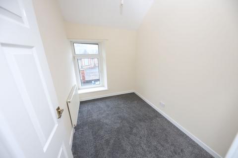 3 bedroom terraced house to rent, Cwmaman, Aberdare CF44