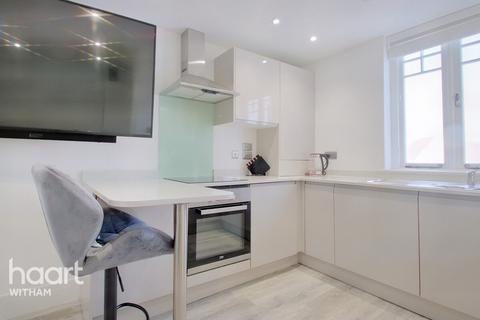 2 bedroom apartment for sale, Market Hill, Maldon