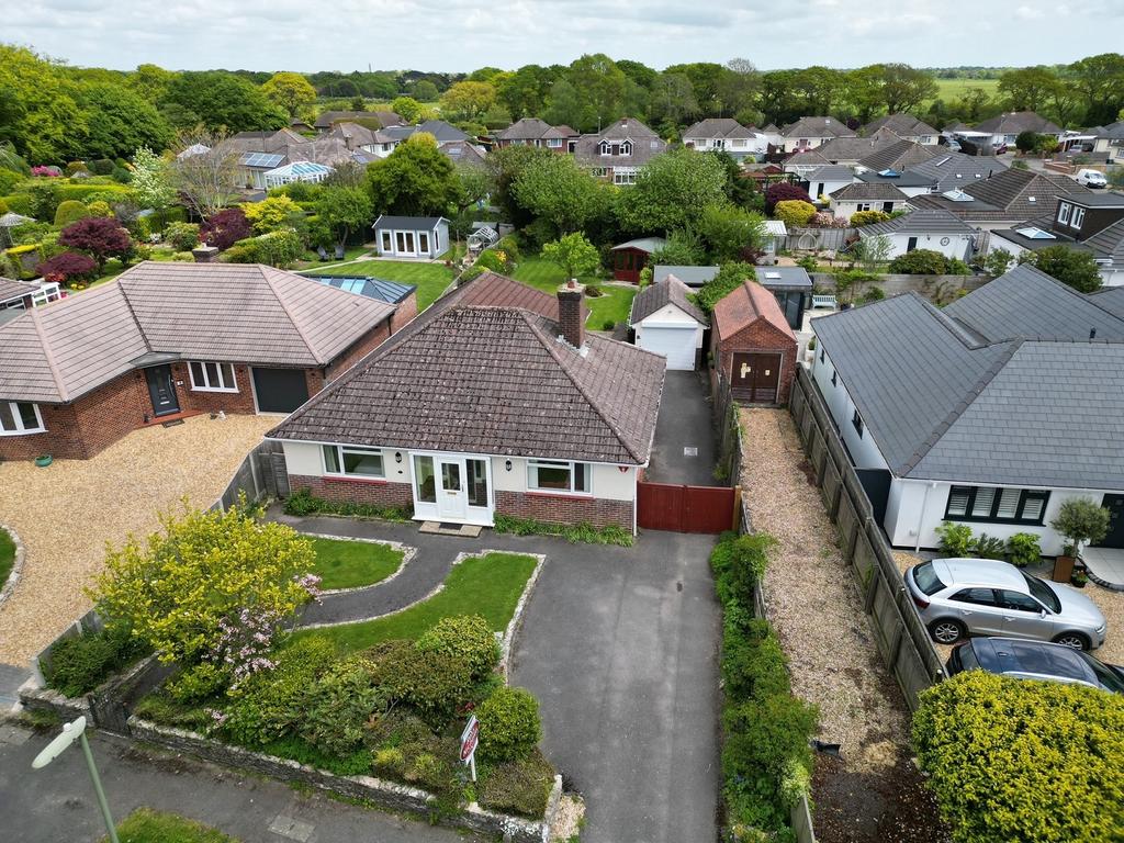 Becton Lane, Barton On Sea, New Milton, Hampshire. BH25 7AA 3 bed detached bungalow for sale £