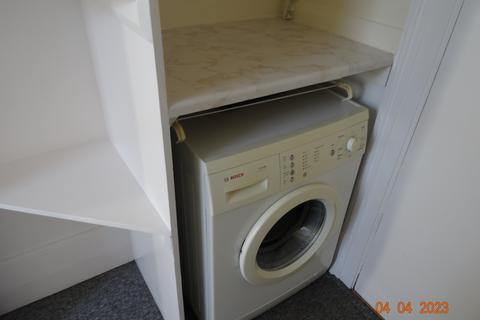 Studio to rent, Christ Church