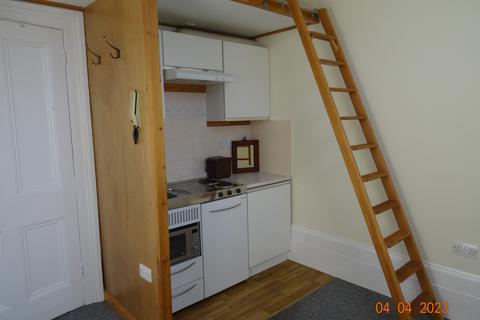 Studio to rent, Christ Church