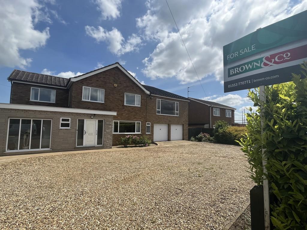 Wisbech Road, West Walton 4 bed detached house for sale £345,000