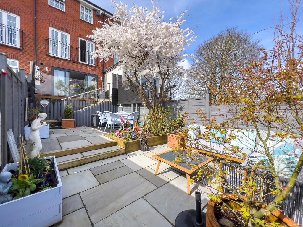 The Buntings, Exminster 4 bed townhouse for sale £410,000