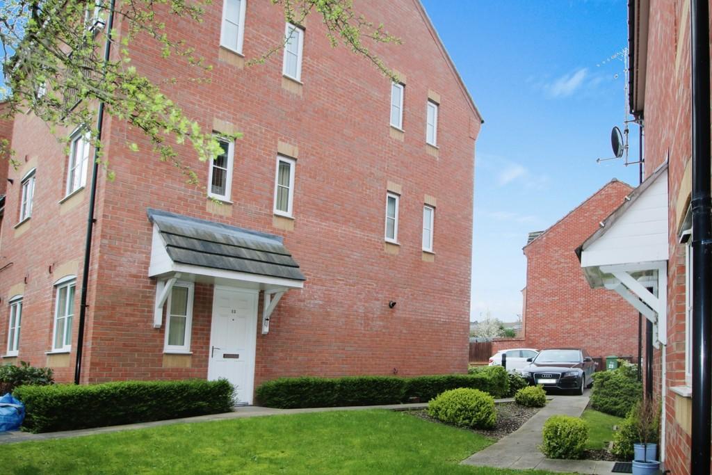 Hindley View, Rugeley, Staffordshire Studio £525 pcm (£121 pw)