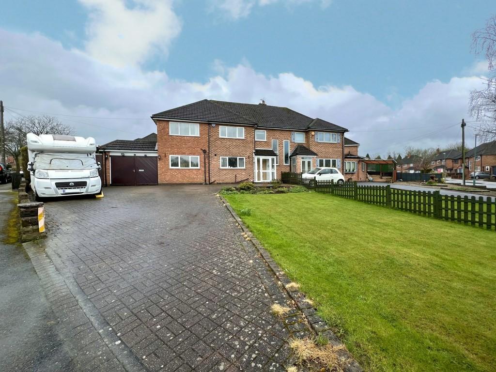 Hawkesbury Road, Shirley 5 bed semidetached house £530,000