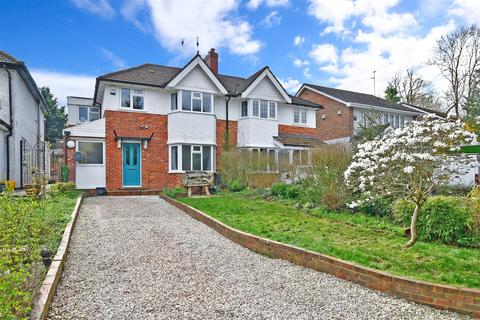 8 Chipstead Lane, Lower Kingswood, Tadworth, KT20 6RE