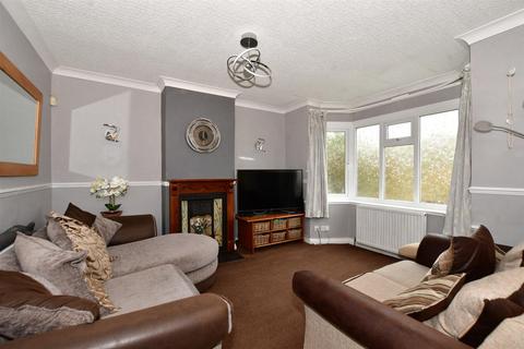 8 Chipstead Lane, Lower Kingswood, Tadworth, KT20 6RE