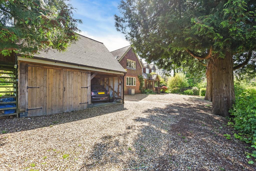 Garage/Carbarn