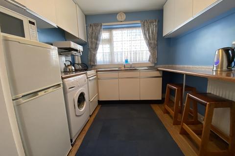 2 bedroom semi-detached bungalow for sale - Kings Mead, Driffield