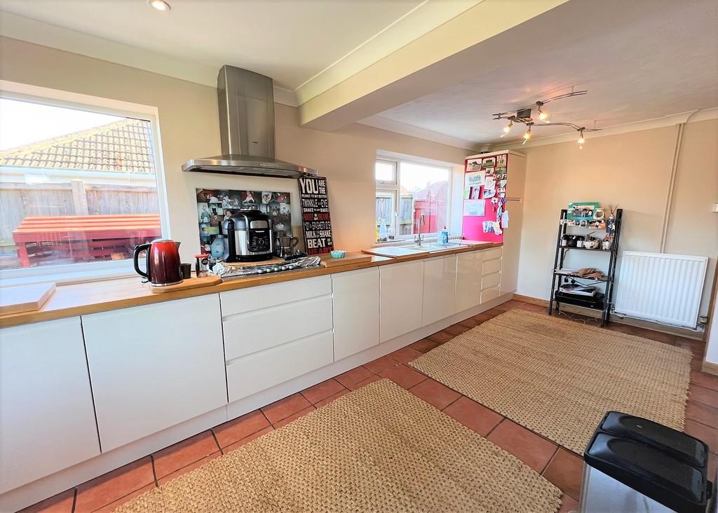 Bradfield Road, North Walsham 3 bed detached bungalow £350,000