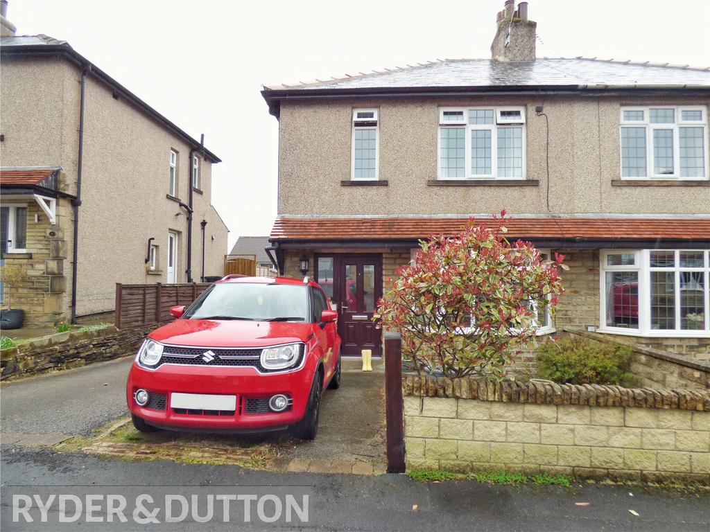 Mountfields, Halifax, West Yorkshire... 3 bed semidetached house £