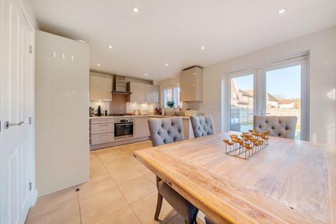 3 bedroom detached house for sale - Greensand Place , Godalming
