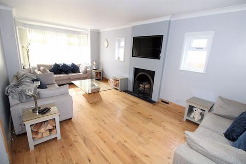 27 Stagbury Avenue, Chipstead, Coulsdon, CR5 3PD