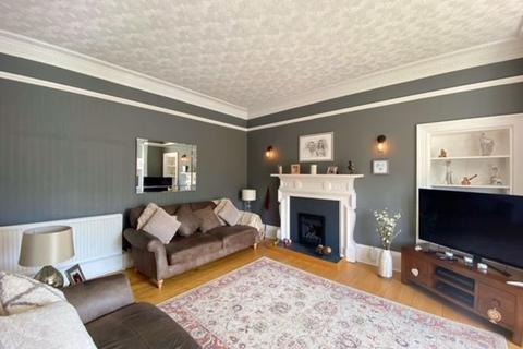 20a Bellevue Crescent, Ayr, KA7 2DR