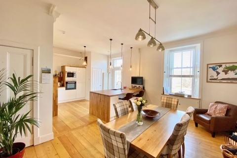 20a Bellevue Crescent, Ayr, KA7 2DR