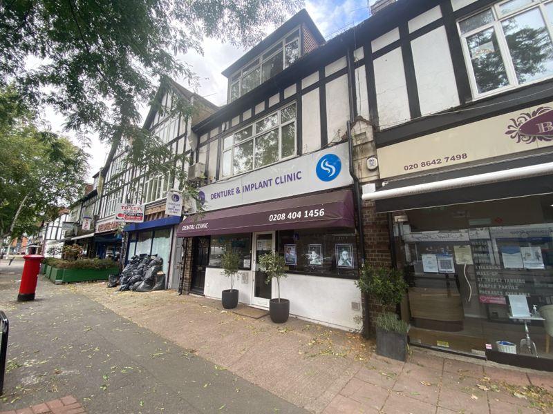 Banstead Road, Carshalton 2 bed apartment £1,400 pcm (£323 pw)