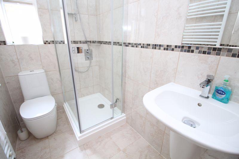 En-Suite to Guest