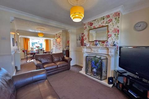 44 Blakeley Avenue, Wolverhampton, WV6 9HS