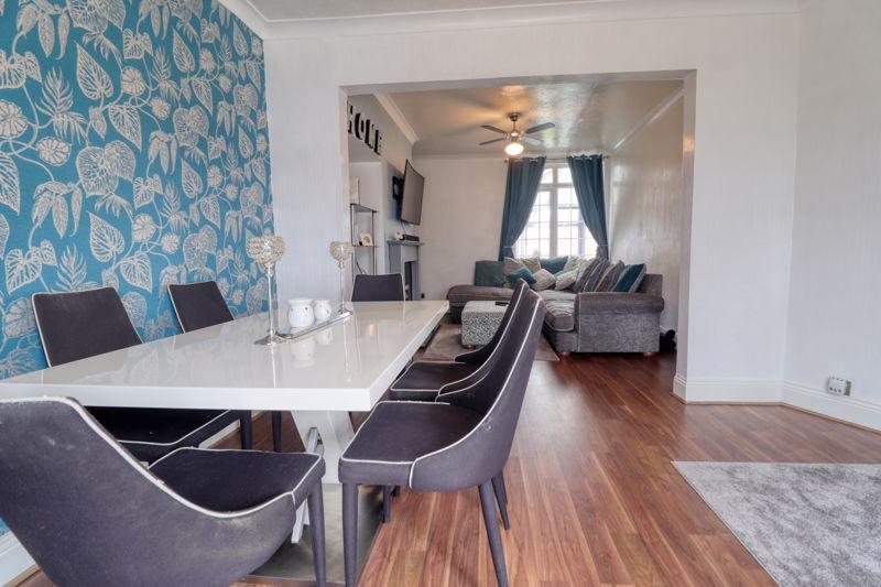 Spencer Avenue, Scunthorpe 4 bed semidetached house £158,000