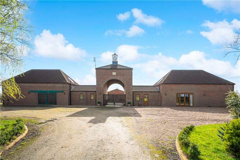 4 bedroom equestrian property for sale, Stone Lodge Equestrian Centre, Jaques Bank, Near Doncaster, DN8