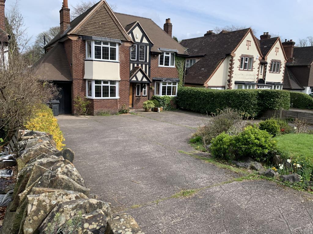 Lichfield Road, Sutton Coldfield B74 4 bed detached house to rent £2,250 pcm (£519 pw)