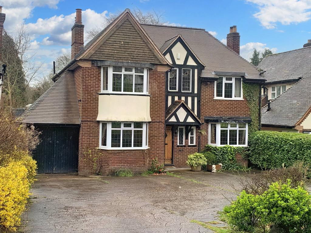 Lichfield Road, Sutton Coldfield B74 4 bed detached house to rent £