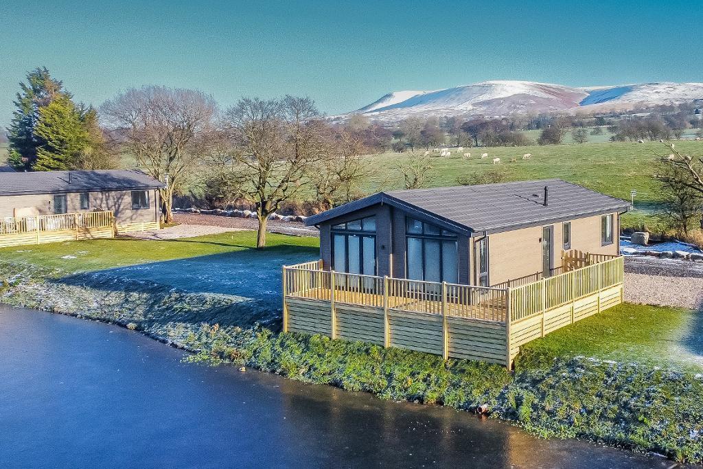Pendle View Lodges, Barrow, Clitheroe, Lancashire, BB7 9DH 2 bed