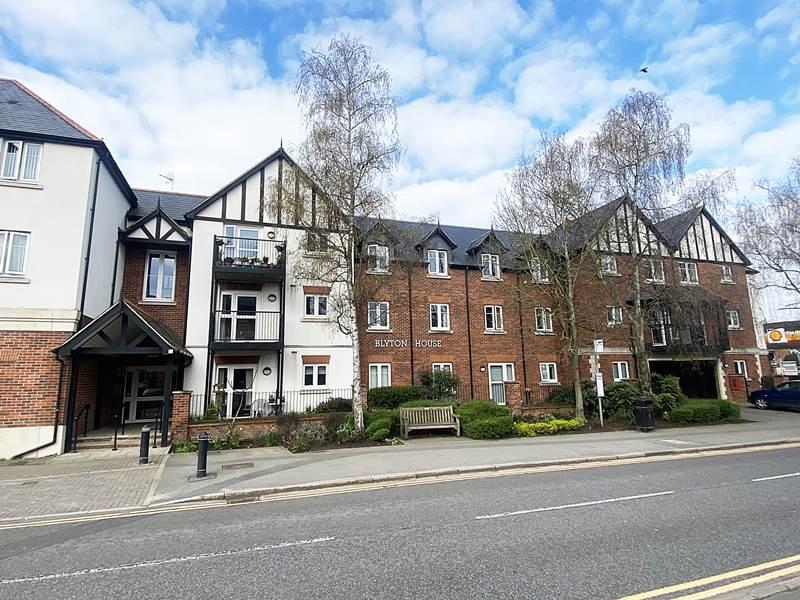 BOURNE END 1 bed flat for sale £410,000