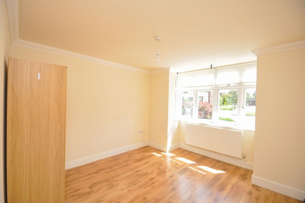 Mill Lane, Broomfield, Chelmsford, CM1 3 bed detached house £465,000