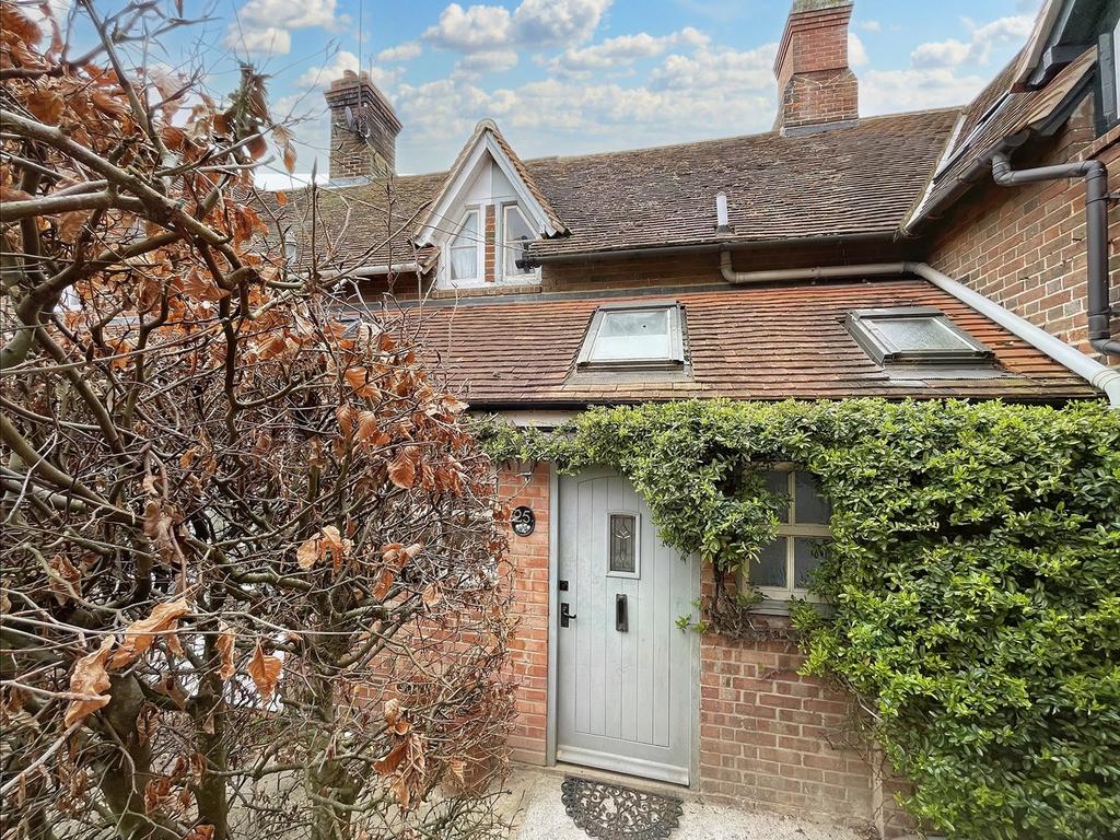 High Street, Ardington, Wantage, OX12 2 bed terraced house £350,000