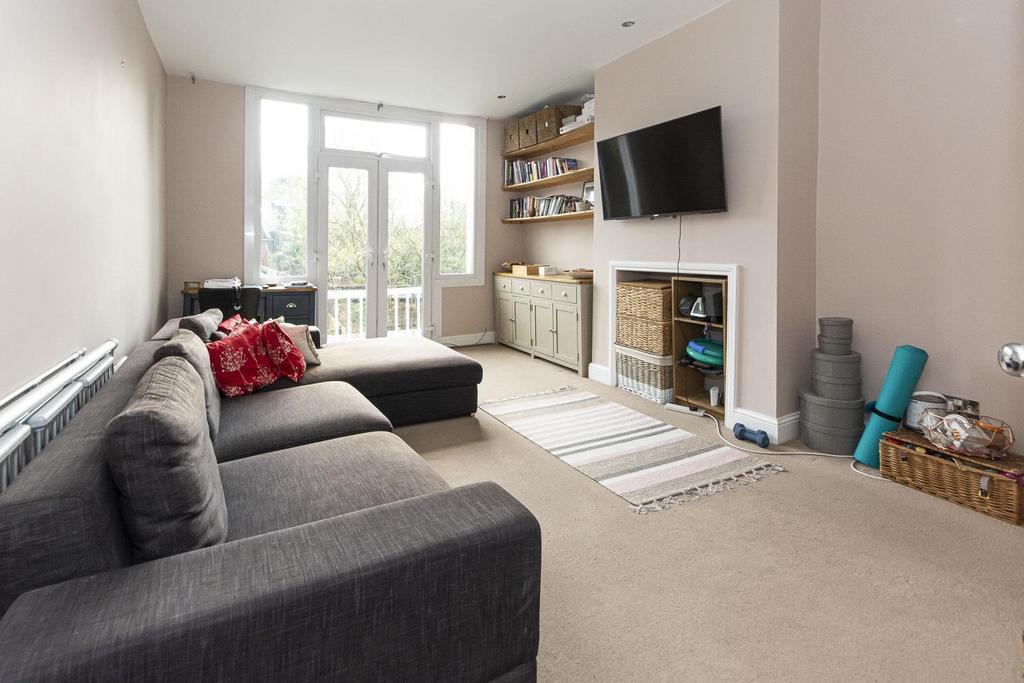 Ellesmere Road, Chiswick W4 2 bed apartment £2,197 pcm (£507 pw)