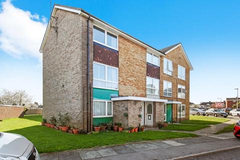 91 Shepherds Close, Romford, RM6 5AH