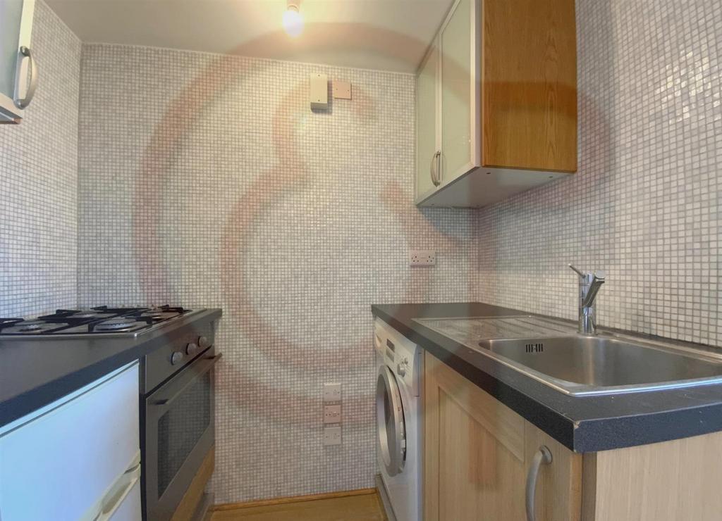 Noel Road, Acton, W3 1 bed flat £1,500 pcm (£346 pw)