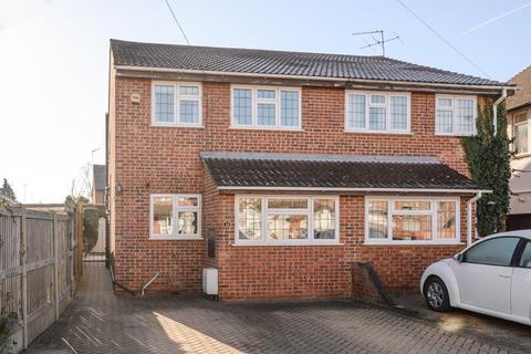 10 Binfield Road, Byfleet, West Byfleet, KT14 7PN