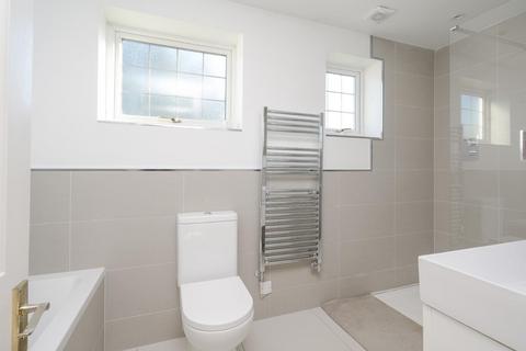 10 Binfield Road, Byfleet, West Byfleet, KT14 7PN