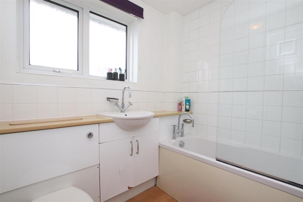 Bathroom.JPG