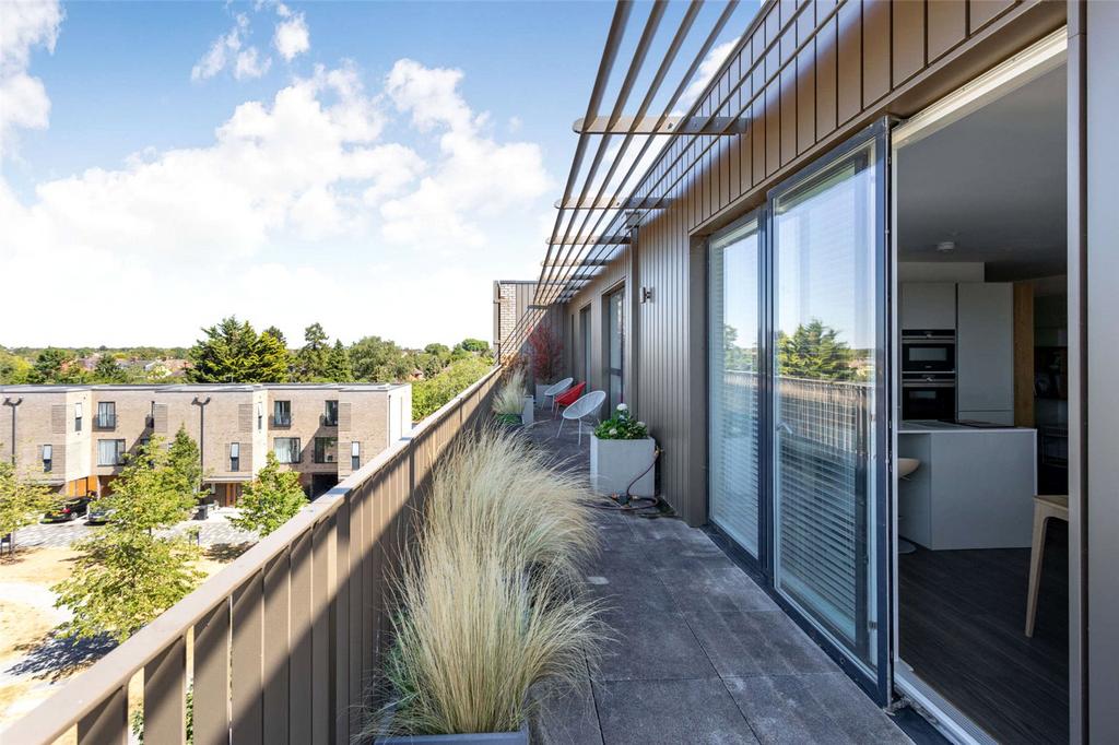 Fellows House, Lilywhite Drive, Cambridge, CB4 2 bed penthouse £2,150