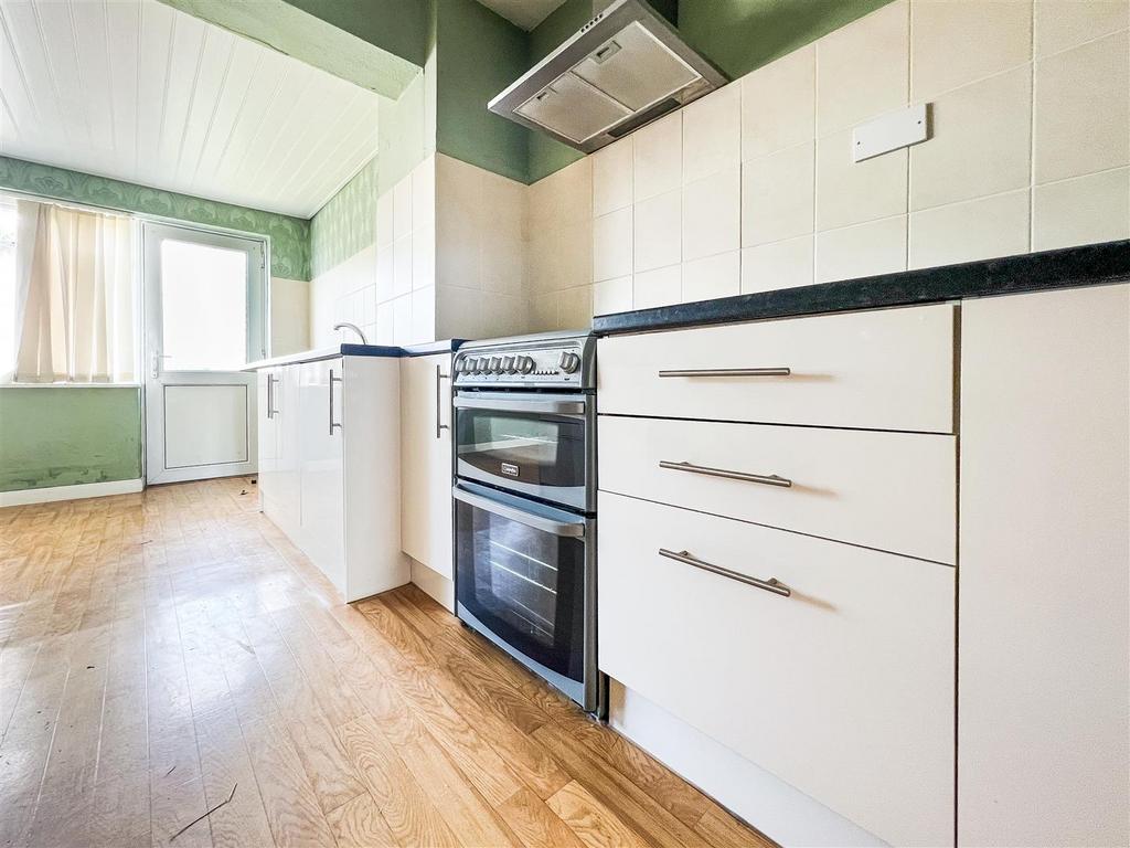 West Street, Portchester 3 bed terraced house £265,000